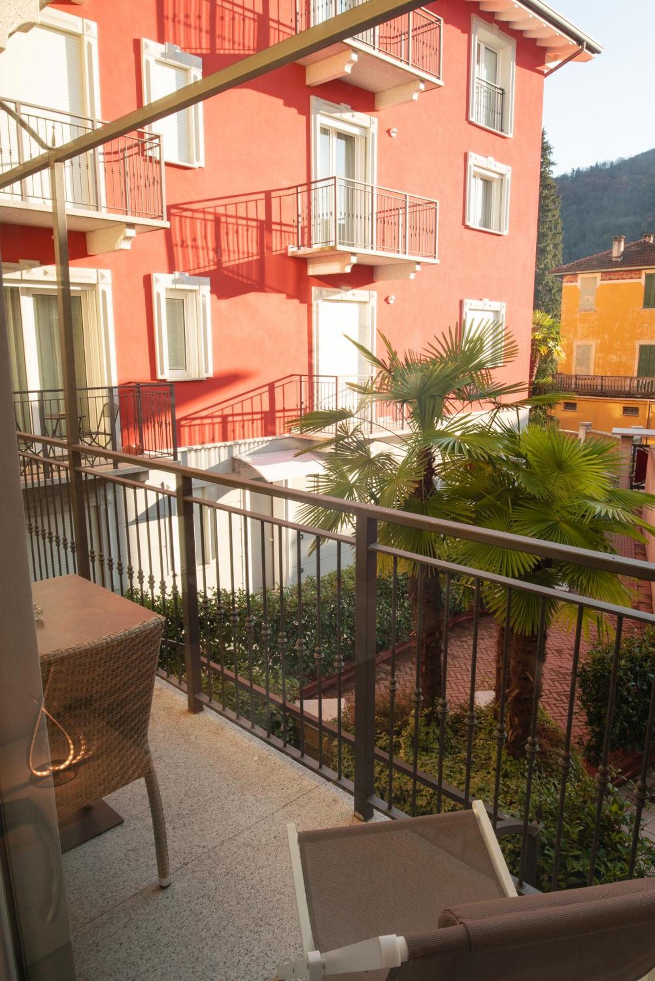 Yachting Residence Lavena Ponte Tresa Room photo